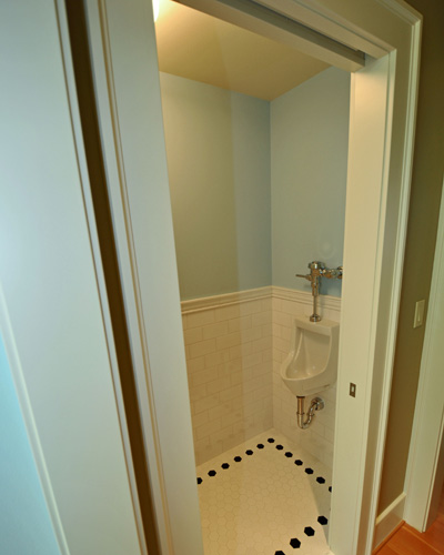 The coup de foudre is the toilet room, which has a Toto toilet with washlet on one side, and a urinal on the other.  Plumbing codes required extra capacity from the street to install a urinal in a residential setting