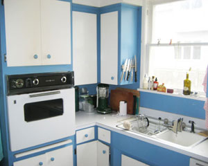 Before: A crowded, outdated kitchen, in need of a Seattle major remodel